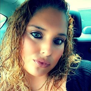 Meet your Posher, Kristina